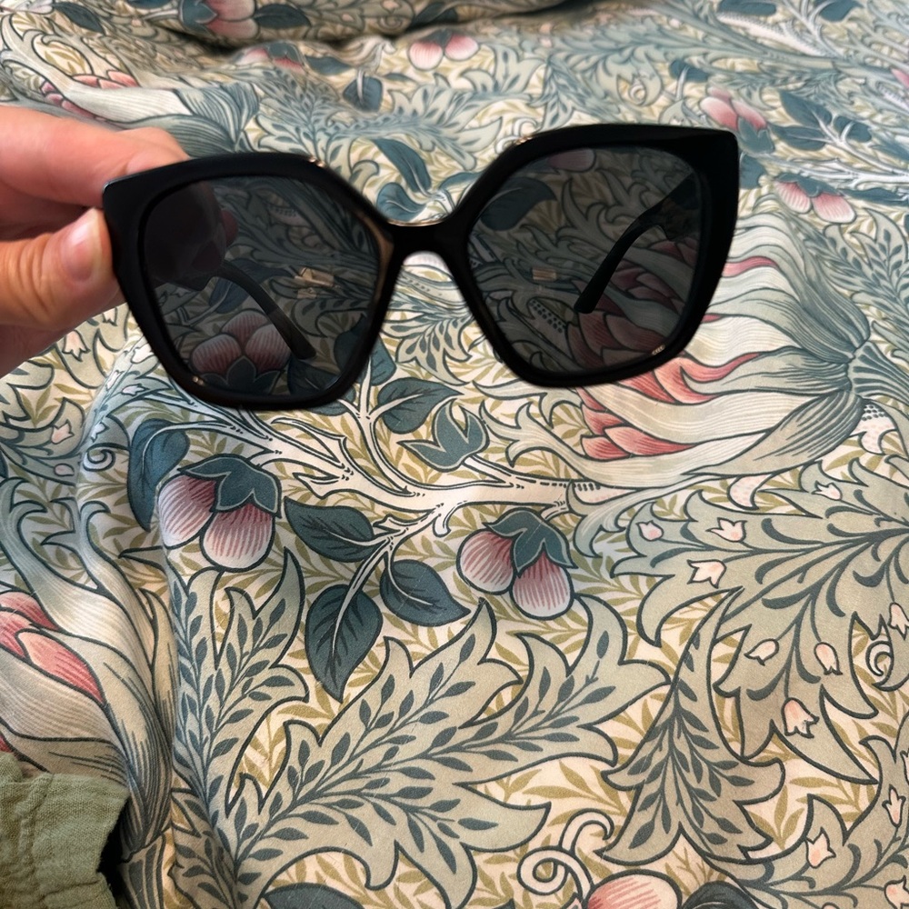 Prada Black Cat-Eye Sunglasses EUC